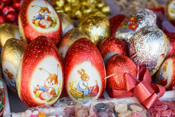 Easter eggs, Holy Week in France